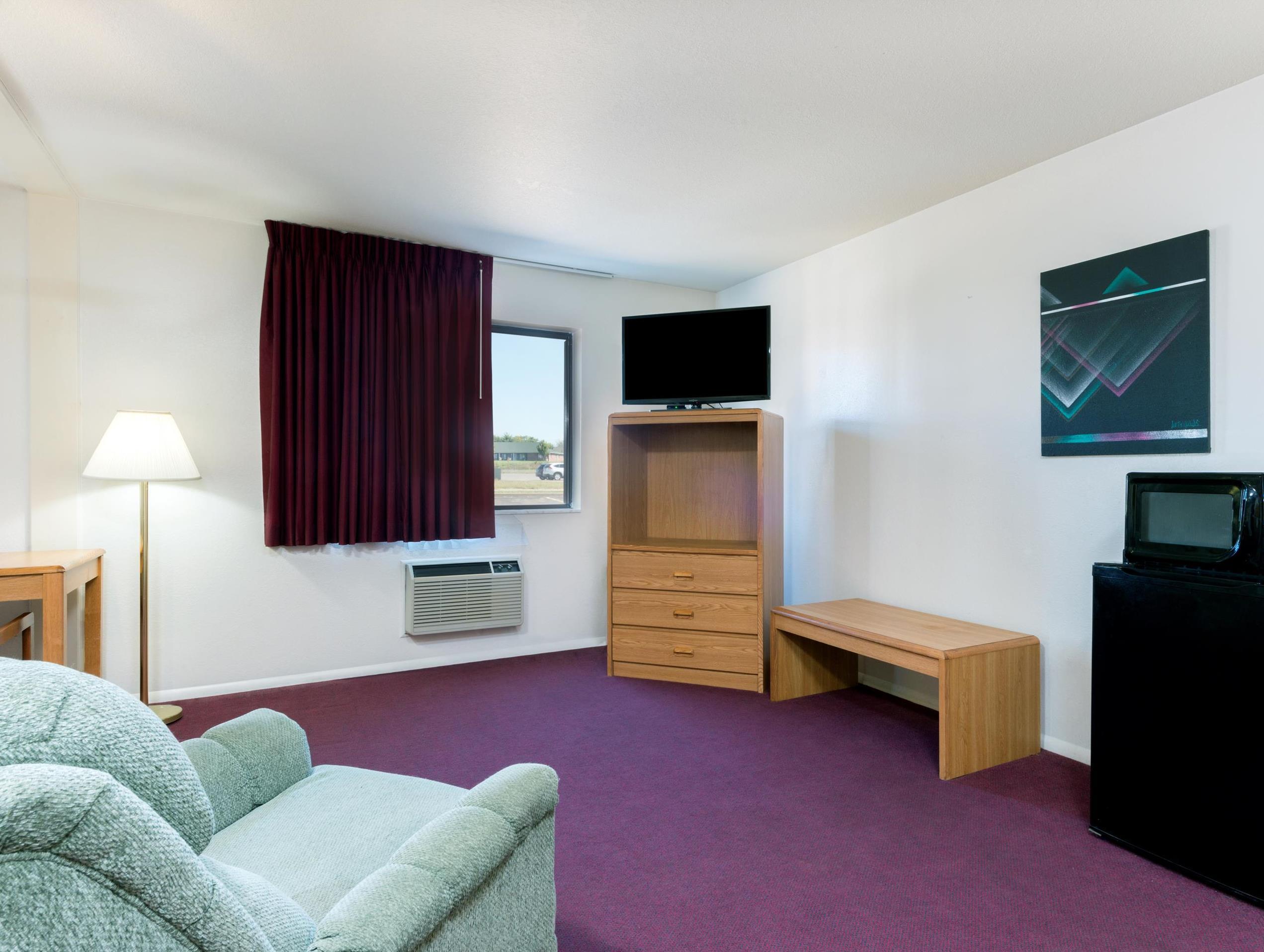 Super 8 By Wyndham Farmington Hotel Eksteriør billede